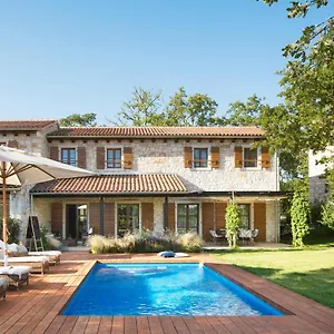 Meneghetti Wine Hotel&winery - Relais&chateaux Bale